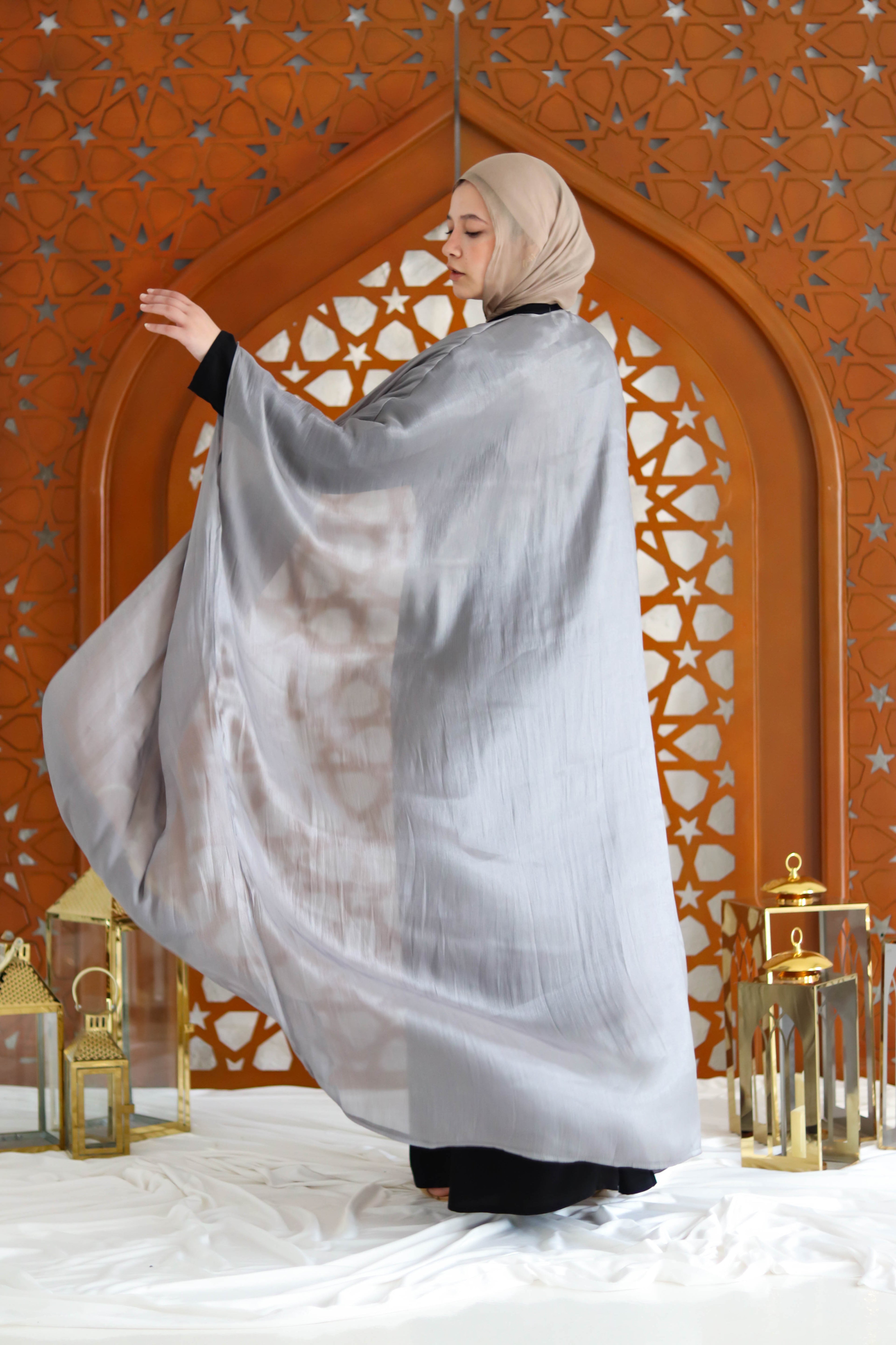 ليالي عباية