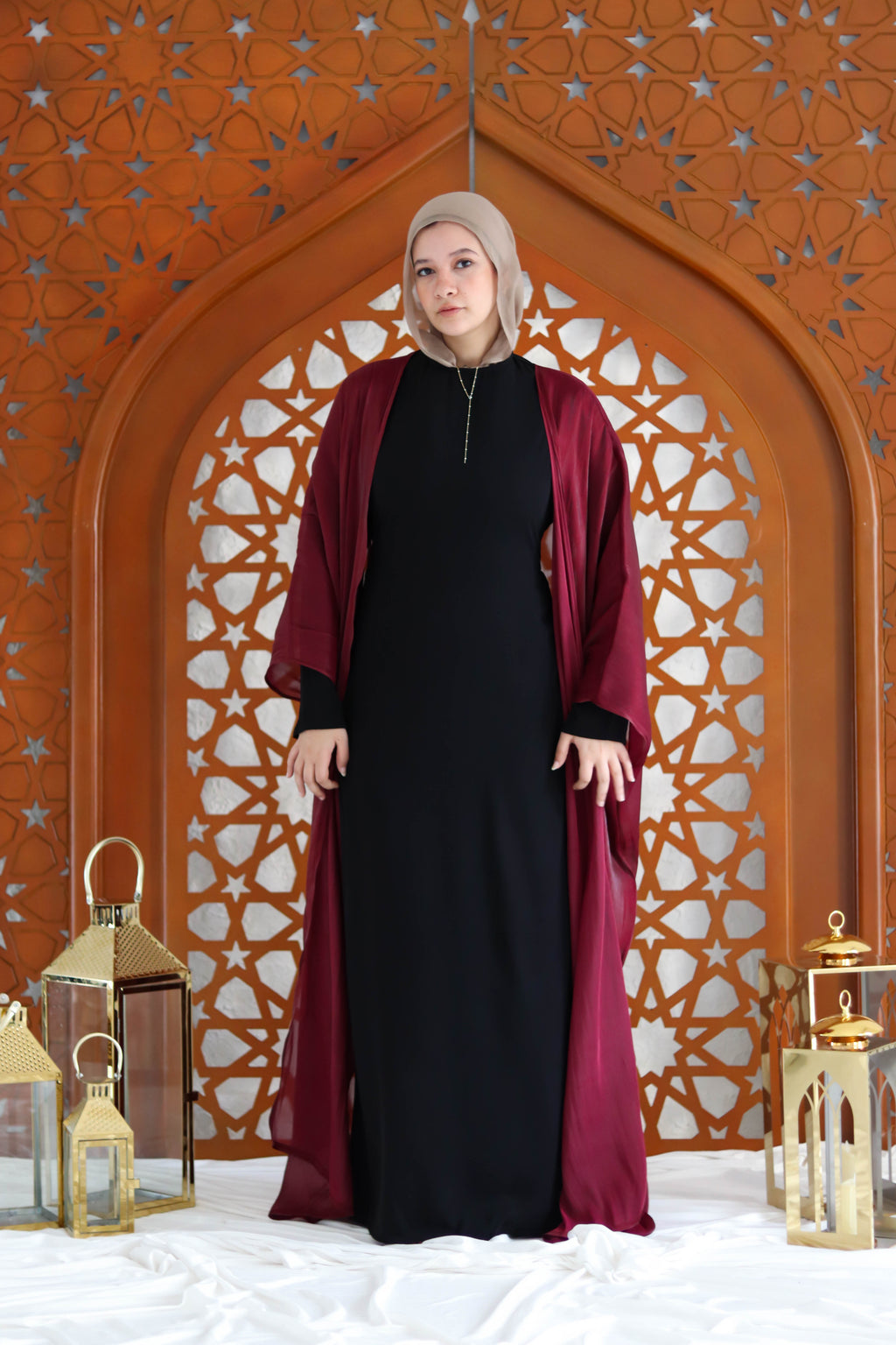 ليالي عباية