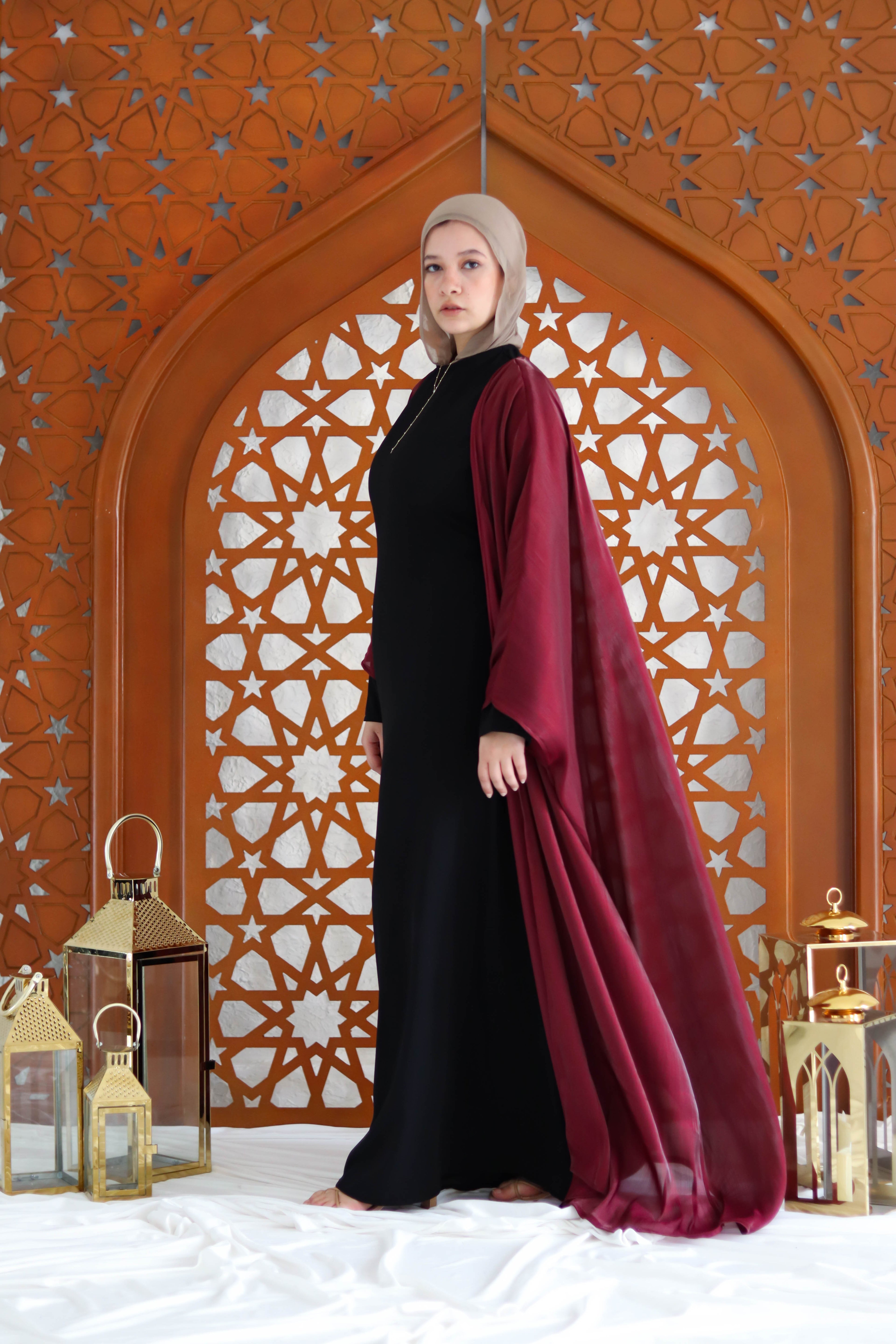 ليالي عباية