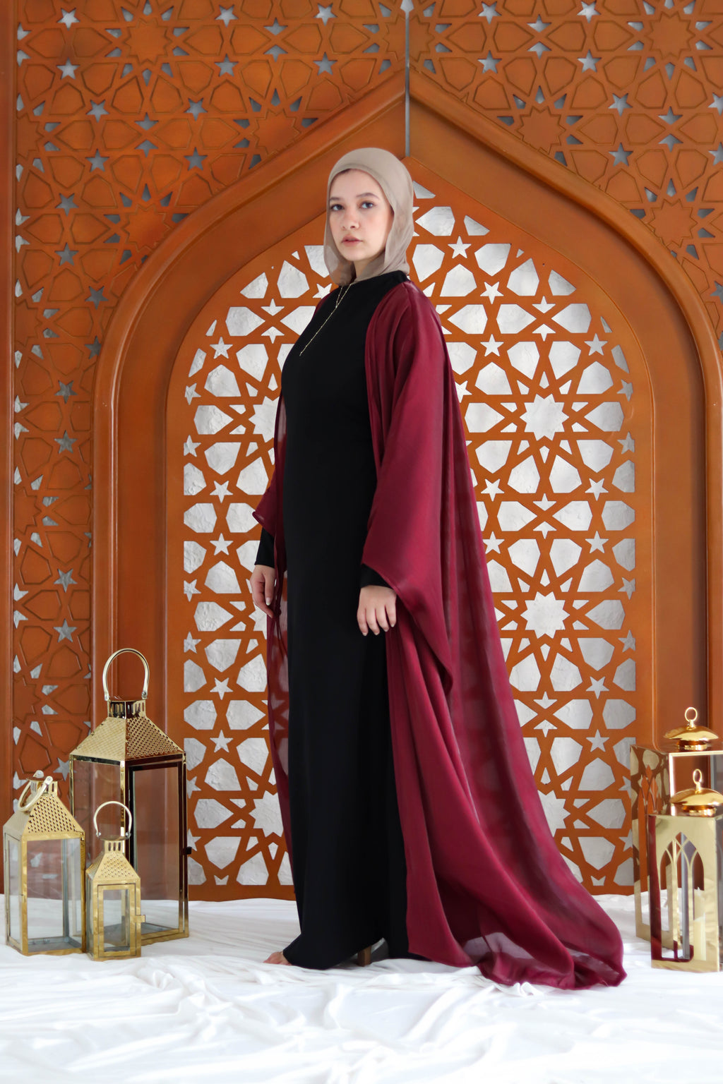 ليالي عباية